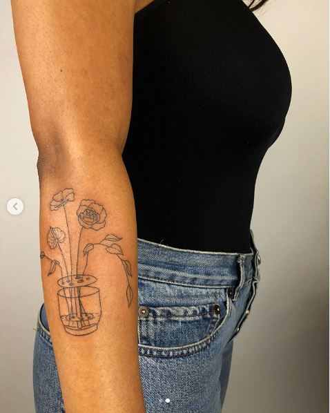 Modern Object Tattoos Flower - 2020 Tattoo Trends - Chosen Art Tattoo - Image Credit Belongs to tealeigh